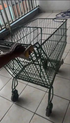 Carrinho de supermercado grande 