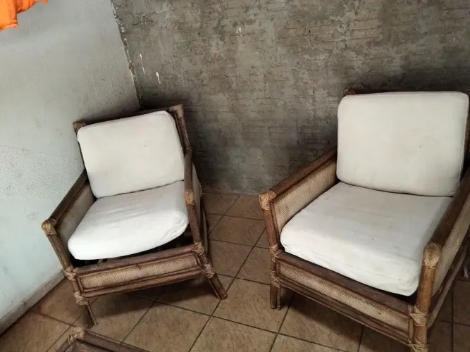 Vendo jogo de sofás rústico
