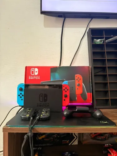 Nintendo Switch V2 Desbloqueado 256GB + Jogos