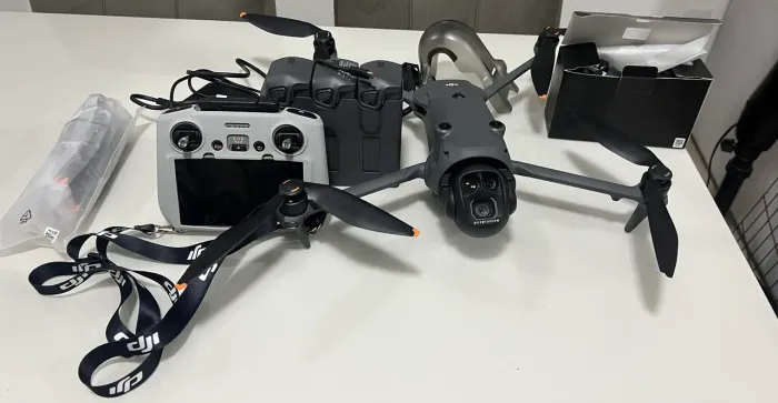 DRONE DJI MAVIC 4 PRO - FLY MORE COMBO