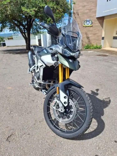 Triumph Tiger 900 rally pro.