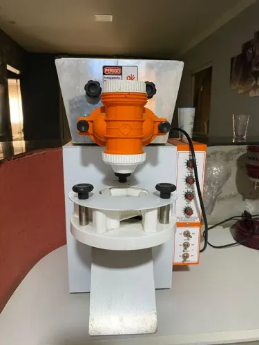 Máquina modeladora de salgados e doces compacta mix