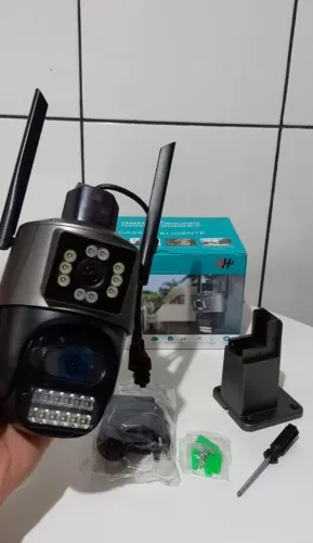 Câmera de Segurança Wi-Fi 3MP - Dupla Lente (NOVO)com Visão Noturna
