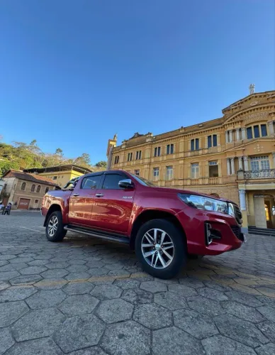 Toyota Hilux CD SRV 4X4 2.8 TDI Diesel Aut. 2020