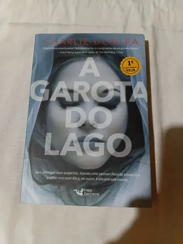 Livro A Garota do Lago