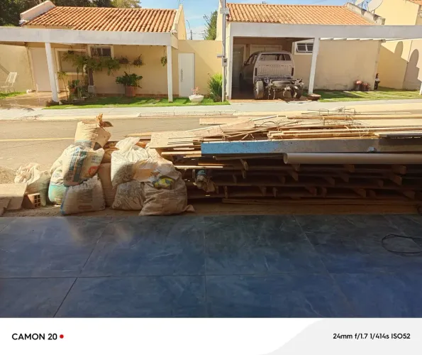 Tábuas para construção civil 