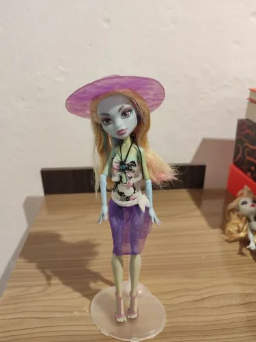 Boneca Monster High Abbey