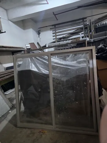 Janela alumínio 2 folhas moveis