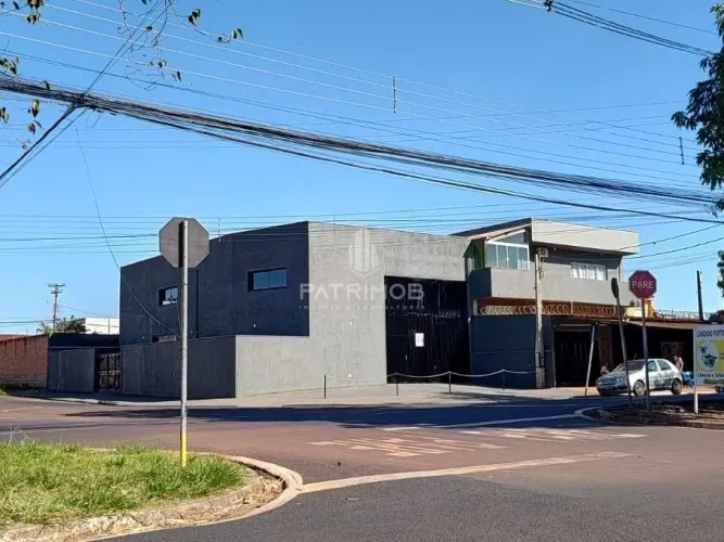 Loja / Salão com 392m² em Jardim Aurora (Zona Leste) - São Paulo