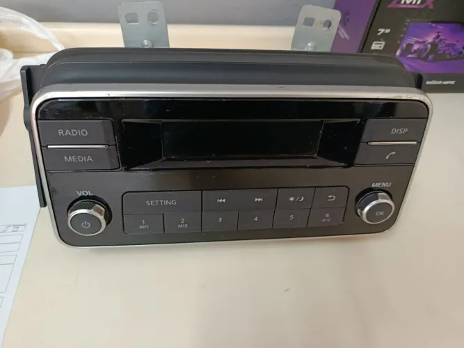 Rádio original Nissan kickis