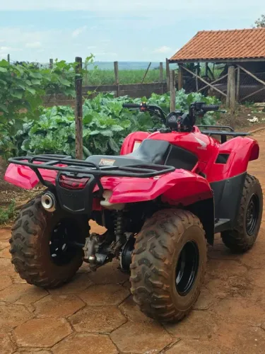 Vendo ou troco um Quadriciclo 