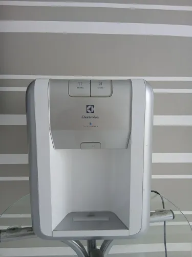 Bebedouro Electrolux R$ 450