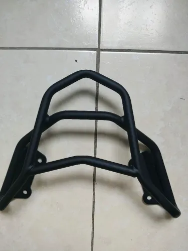 Vendo suporte para baú givi para Lander