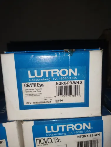 Elevador de Potência Lutron NGRX-PB-WH-S | Power Booster 2000W | 120V | GRAFIK Eye 3000