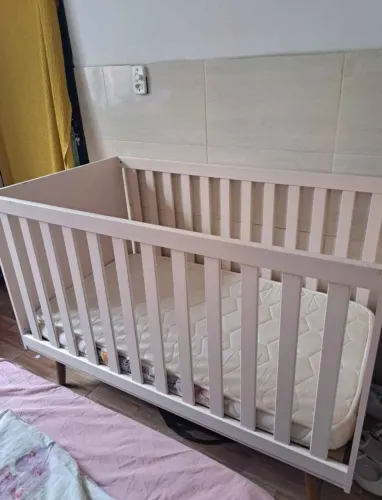 Berço Americano Rosa Retrô