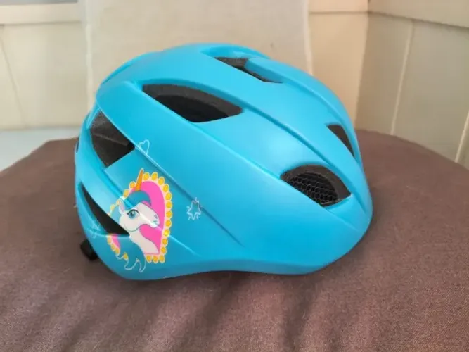 Capacete infantil unicórnio para bicicleta