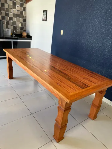 Mesa em madeira peroba rosa