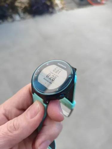 Relógio Garmin Forerunner 235 em excelente estado
