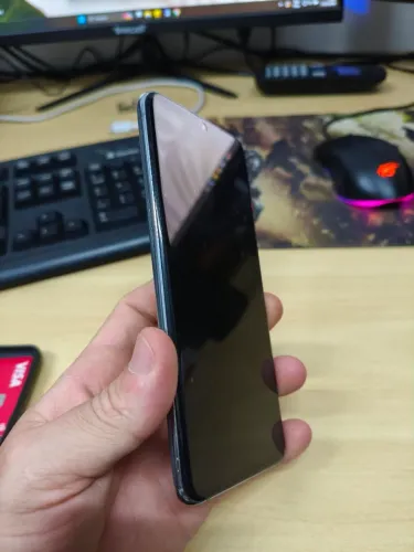 Smartphone Samsung S20, 128GB, 8GB de RAM