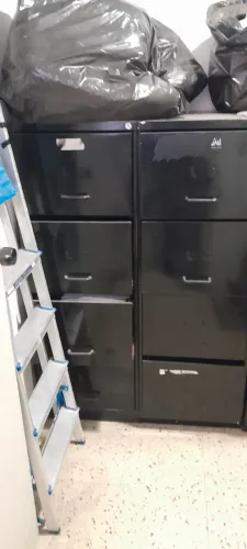 Gaveteiro de aço com 4 gavetas .. preto