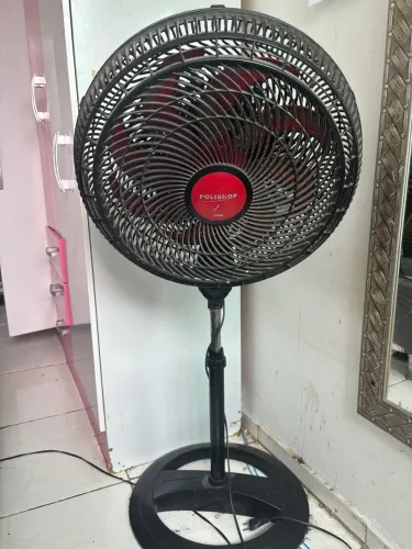 Ventilador Polishop de coluna 127V - ótimo estado