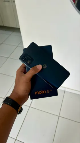 Motorola E13