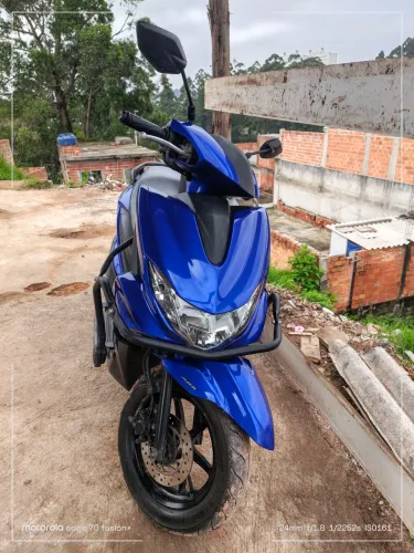 Moto Yamaha fluo 125 completinha top vendo e aceito trocas lê abaixo