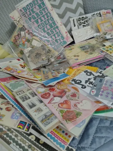 Kit Scrapbook Completo - Furadores, Carimbos, Papéis e Mimos