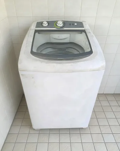 Máquina de lavar roupas 
