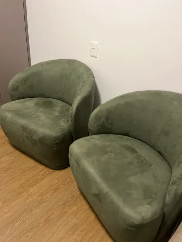 Duas Poltronas em  veludo Verde