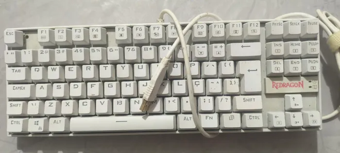 TECLADO REDRAGON MECÂNICO 