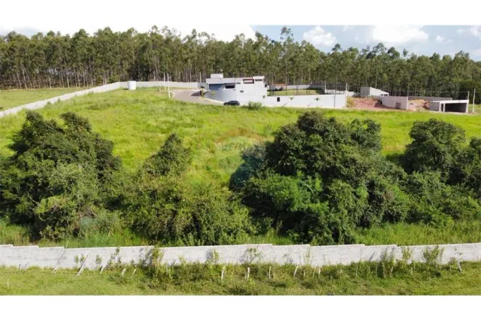Terreno no Condomínio Fechado Jatobá em Ferraz- Rio Claro-SP