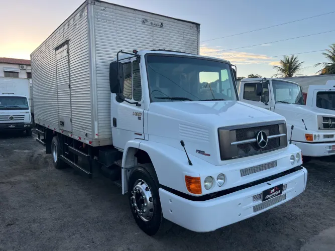 Mercedes bens 1318 