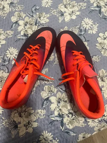 Chuteira campo Nike 44
