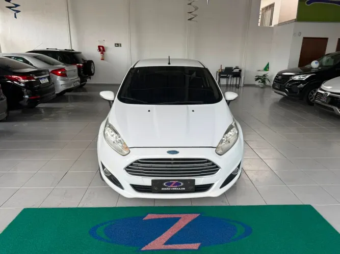 Ford Fiesta 1.6 16V Flex Mec. 5P 2015
