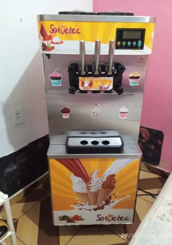 Maquina de sorvete 