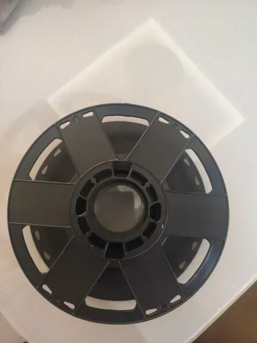 Rolos de filamento vazio