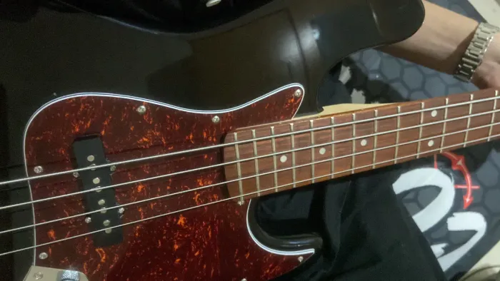 Baixo jazz bass 4 cordas
