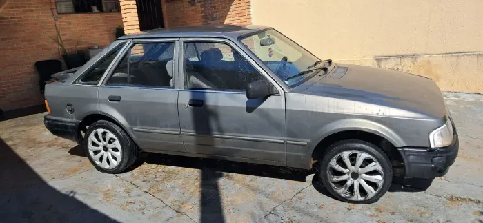 Ford Escort Guarujá 1.8 4P 1992