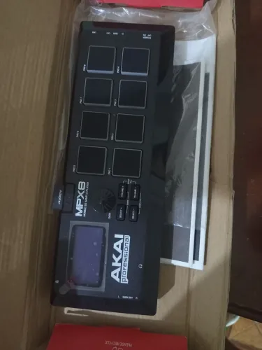 Bateria eletrônica Akai MPx 
