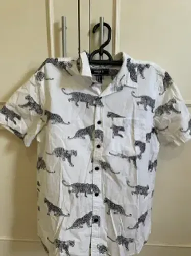 Camisa Forever21 onça pintada