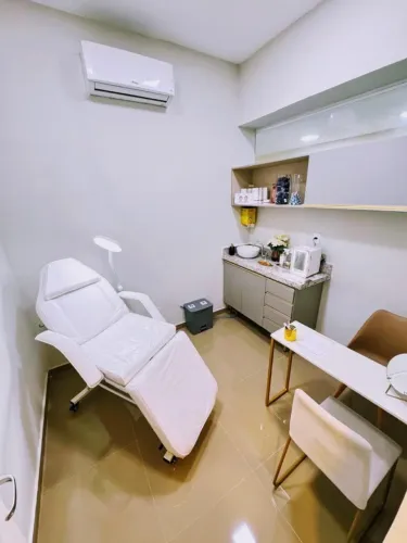 Sala para Sublocação em Clínica de Estética - Freguesia