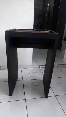 Mesa para suporte de acessórios