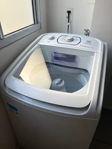 Máquina de Lavar Electrolux 11kg Branca Essential Care com Easy Clean e Filtro Fiapos