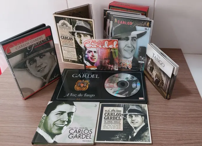 Kit colecionador Carlos Gardel e tangos CDs e Dvds