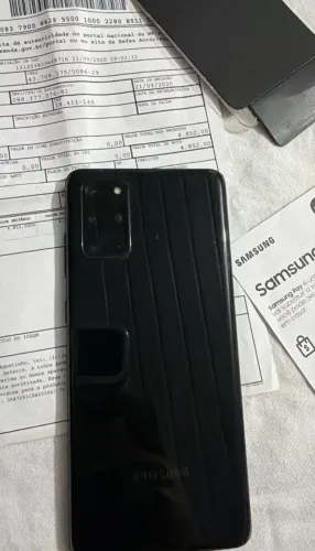 Galaxy S20+ muito conservado zero detalhes com nota fiscal caixa carregador manual