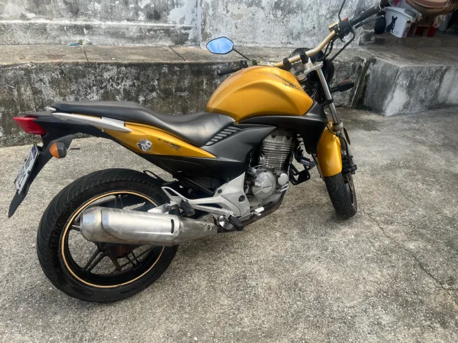 CB300 Revisão em dias