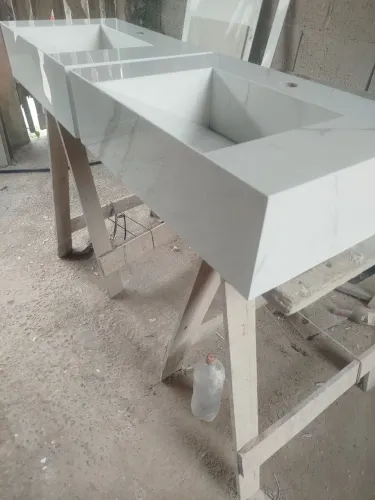 Vende-se pias para banheiro feito no porcelanato