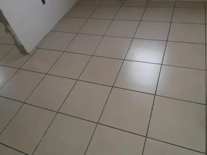 PRECISO DE AZULEJISTA TAREFEIRO OBRA EM SOROCABA