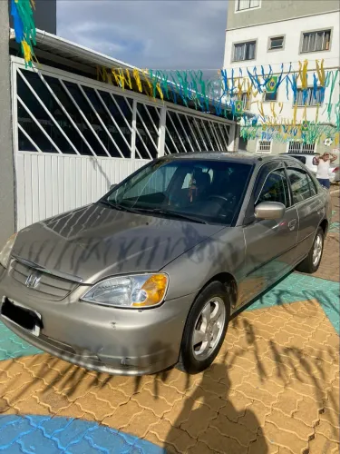 Honda Civic Sedan LX 1.7 16V 115cv Mec. 4P 2002